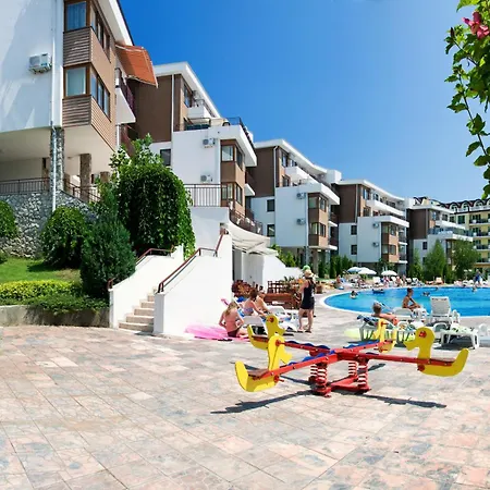 Messambria Aparthotel 3*